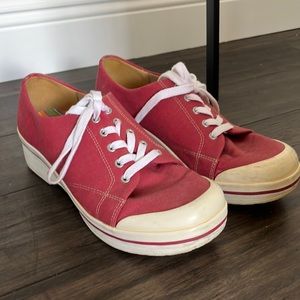 Dansko Slip Resistant Lace-up Sneaker (EU 40)